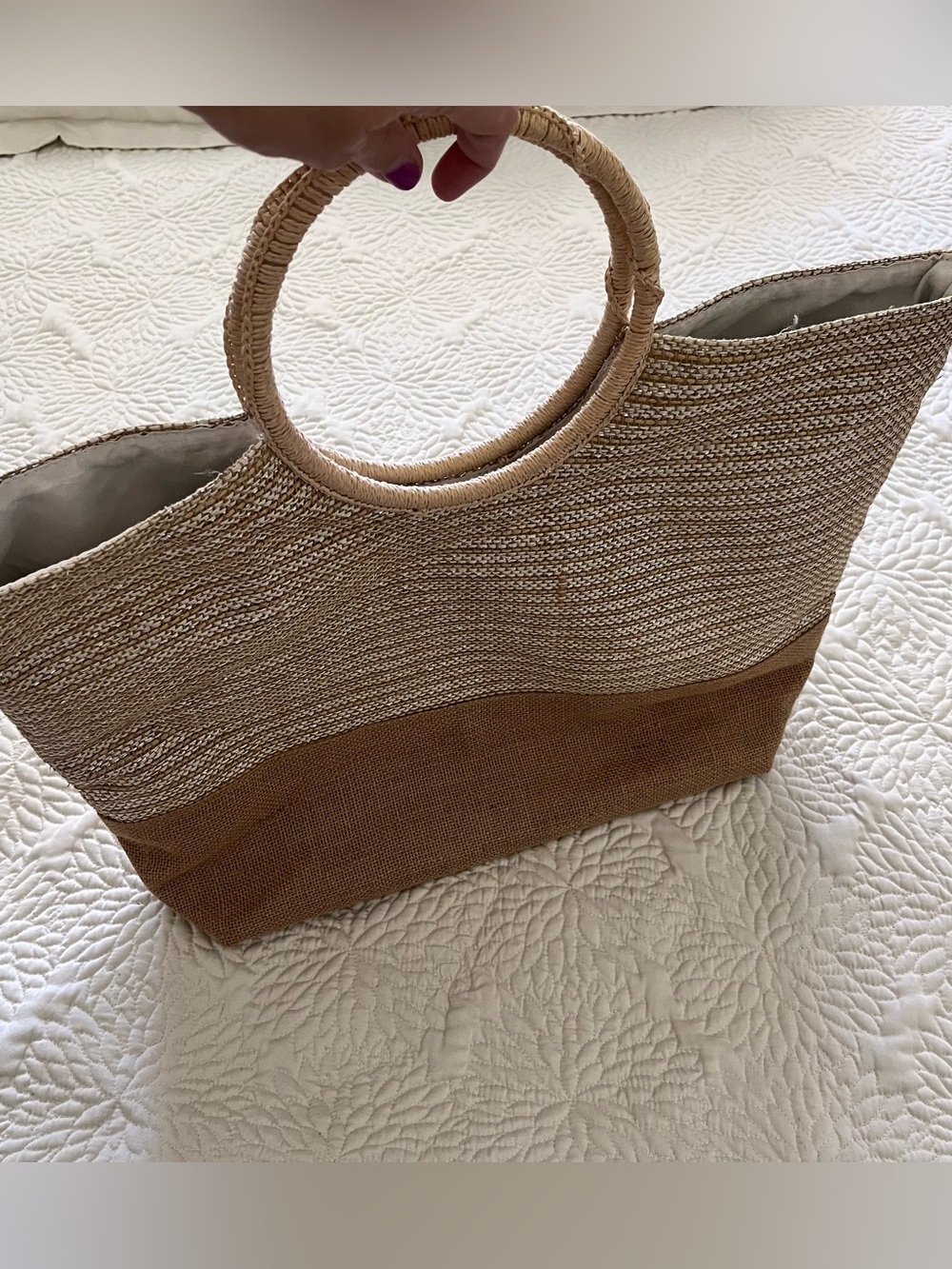 Neutral Woven Circle-Handle Tote Bag - Picture 7 of 13